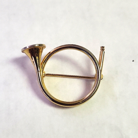 Jewelry - French Horn Pin